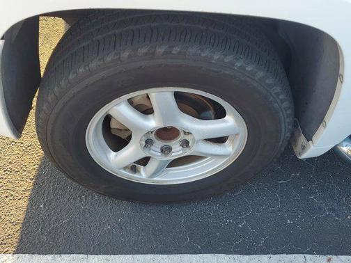2004 GMC Envoy SLE