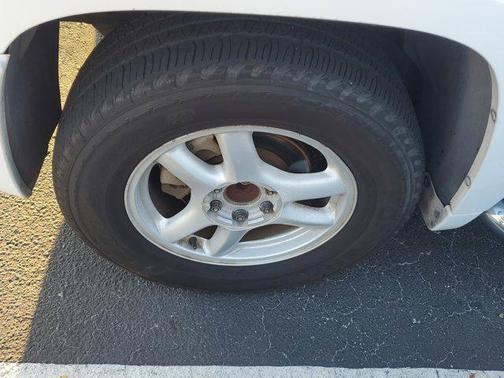 2004 GMC Envoy SLE