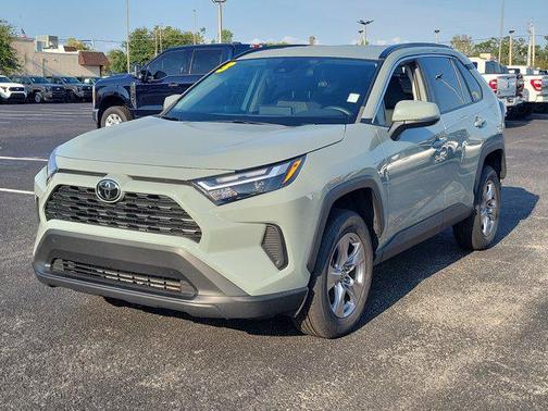 2023 Toyota RAV4 XLE