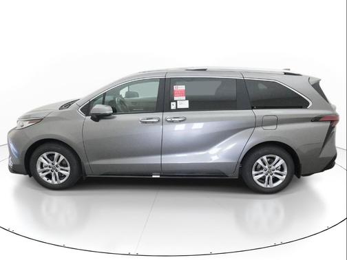 01l5 2026 Toyota Sienna Limited