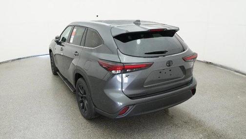 2025 Toyota Highlander Hybrid XLE