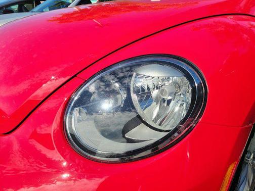 2019 Volkswagen Beetle 2.0T SE