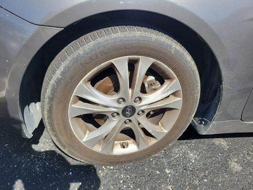 2011 Hyundai SONATA Limited