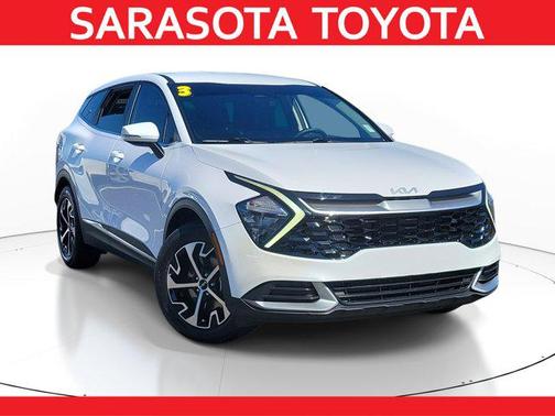 Glacial White Pearl 2023 Kia Sportage EX