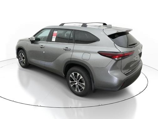 Heavy Metal 2026 Toyota Highlander XLE