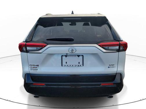 2025 Toyota RAV4 Hybrid SE