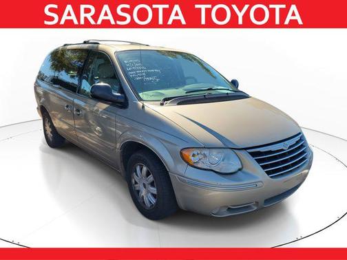 2006 Chrysler Town & Country Touring