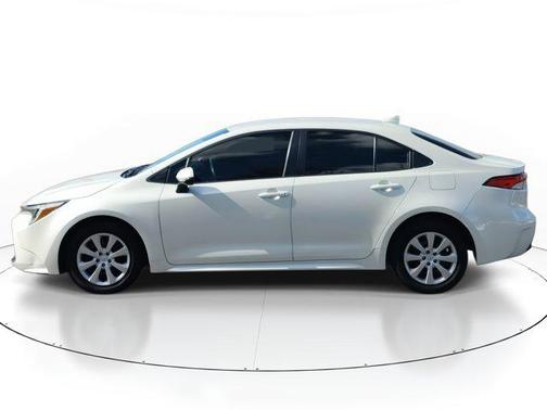 2023 Toyota Corolla Hybrid XLE