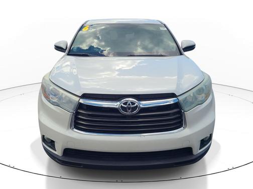 Blizzard Pearl 2016 Toyota Highlander LE Plus