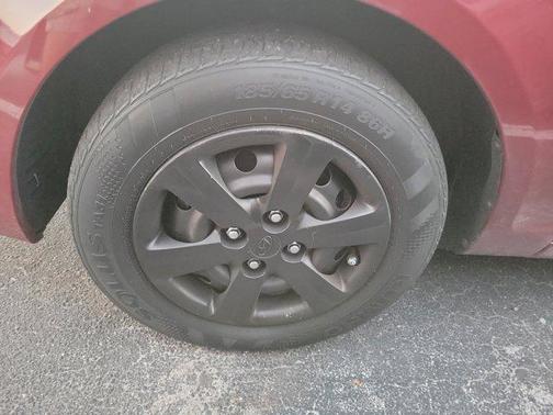 2010 Hyundai Accent GLS