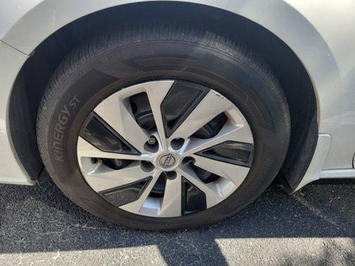 2023 Nissan Altima S FWD
