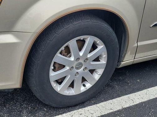 2013 Chrysler Town & Country Touring