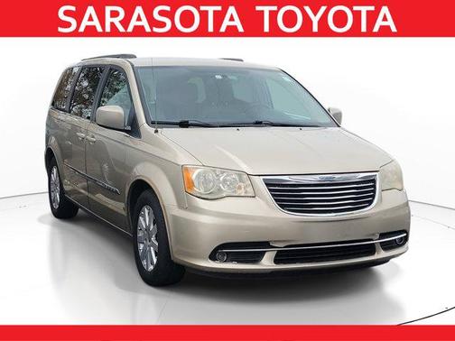2013 Chrysler Town & Country Touring