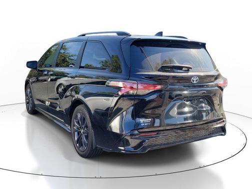 2025 Toyota Sienna XSE 7 Passenger
