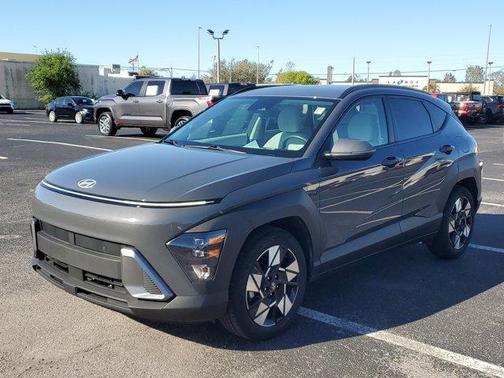 2024 Hyundai KONA SEL