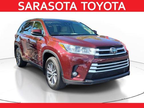 Ooh La La Rouge Mica 2019 Toyota Highlander XLE