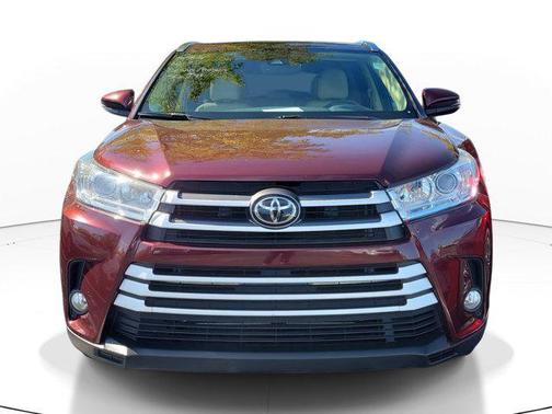 Ooh La La Rouge Mica 2019 Toyota Highlander XLE