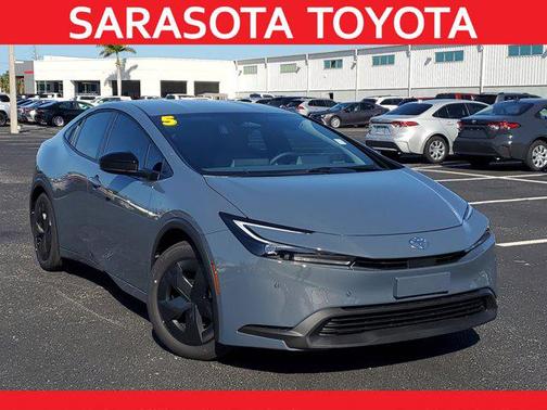 2025 Toyota Prius LE