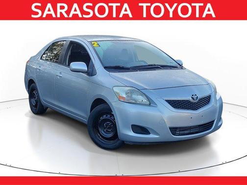 2012 Toyota Yaris L