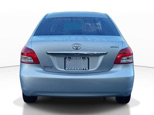 2012 Toyota Yaris L