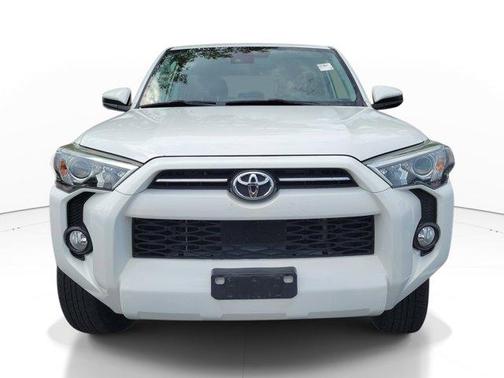 Super White 2020 Toyota 4Runner SR5