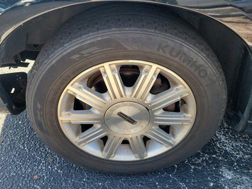 2010 Lincoln Town Car Signature