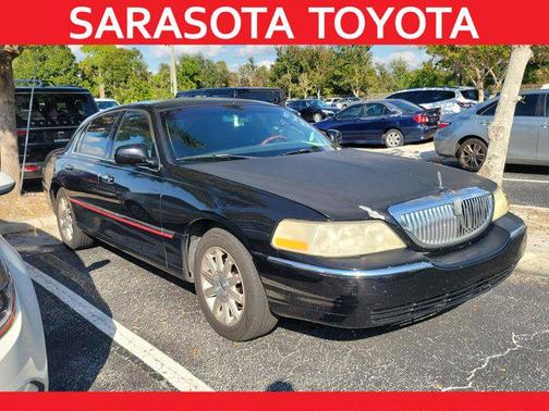 2010 Lincoln Town Car Signature