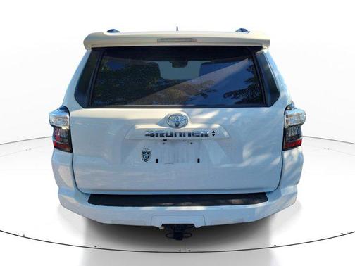 Ice Cap 2024 Toyota 4Runner SR5 Premium