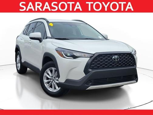 Wind Chill Pearl 2024 Toyota Corolla Cross LE