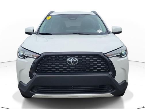 Wind Chill Pearl 2024 Toyota Corolla Cross LE