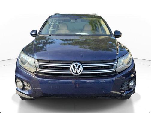 Night Blue Metallic 2013 Volkswagen Tiguan SE