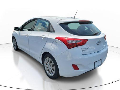 2017 Hyundai Elantra GT Base