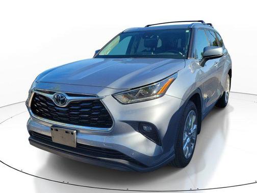 Moon Dust 2020 Toyota Highlander Limited