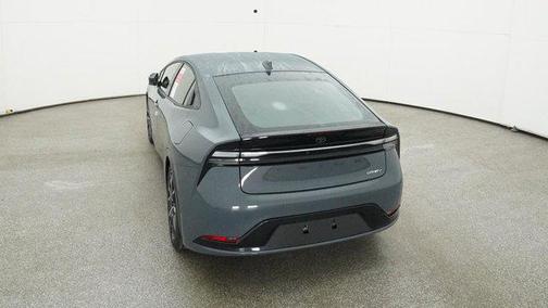 2025 Toyota Prius L