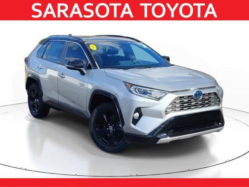 2020 Toyota RAV4 Hybrid SE