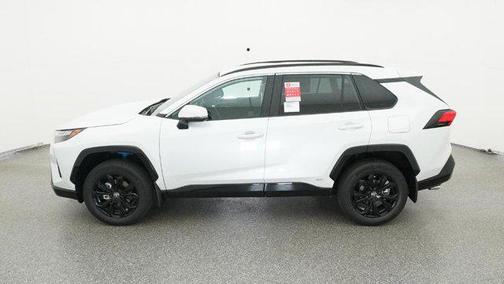 2025 Toyota RAV4 Hybrid SE