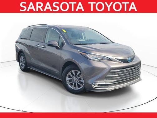 2021 Toyota Sienna XLE 7 Passenger