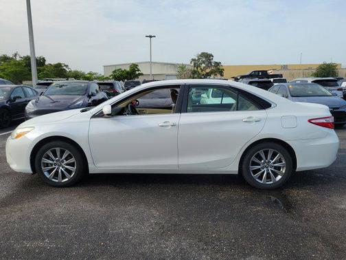 2016 Toyota Camry XLE