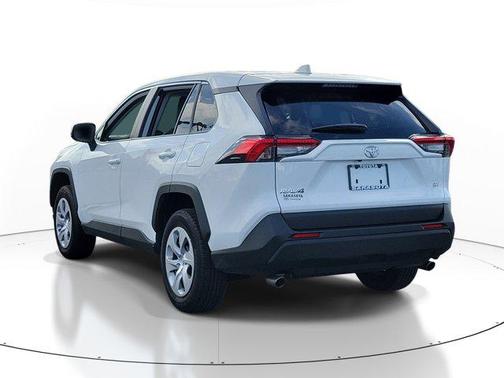 Ice Cap 2025 Toyota RAV4 LE