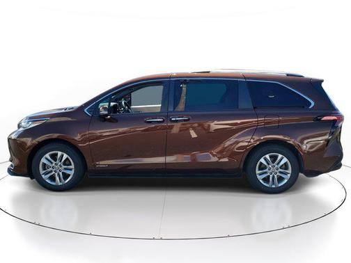 2021 Toyota Sienna Limited 7-Passenger