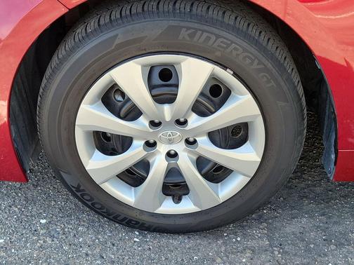 Ruby Flare Pearl 2024 Toyota Corolla LE