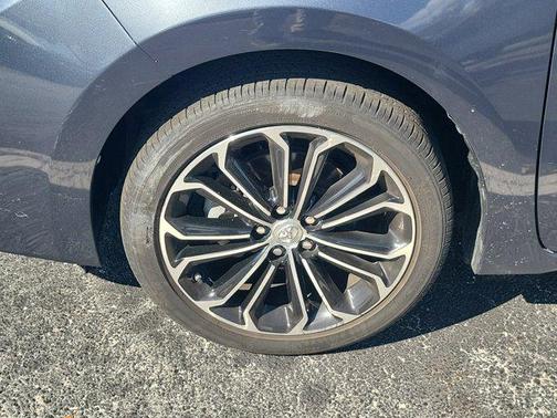 2016 Toyota Corolla LE Plus