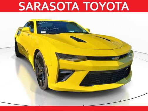 Bright Yellow 2016 Chevrolet Camaro 1SS