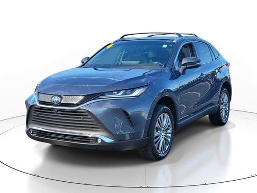 Coastal Gray Metallic 2024 Toyota Venza Limited