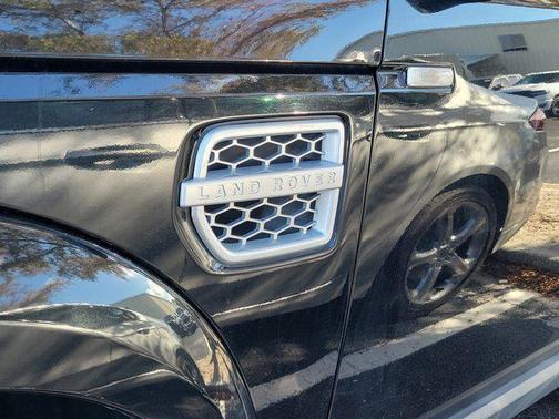 2013 Land Rover LR4 Base