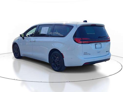 2024 Chrysler Pacifica Hybrid S Appearance Pkg