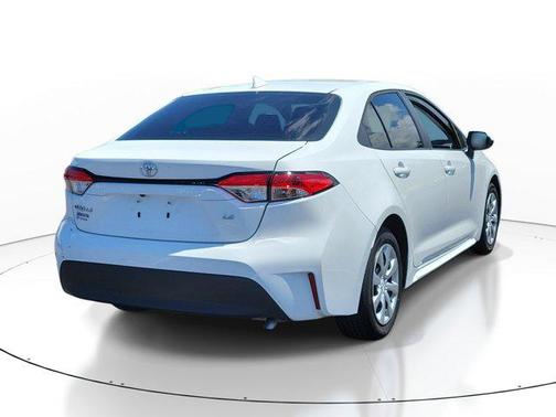 Ice Cap 2023 Toyota Corolla LE