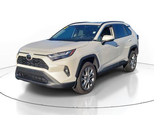 2022 Toyota RAV4 XLE Premium