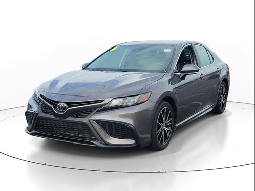 Predawn Gray Mica 2024 Toyota Camry SE