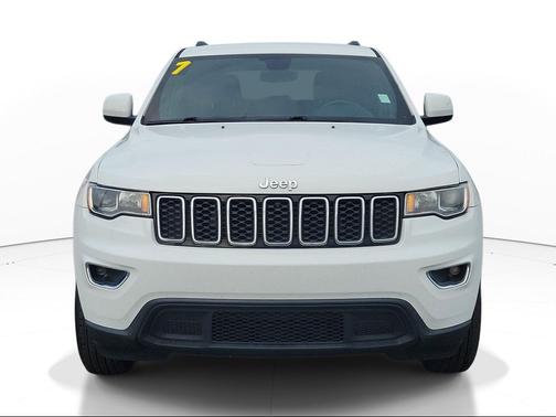 Bright White Clearcoat 2017 Jeep Grand Cherokee Laredo